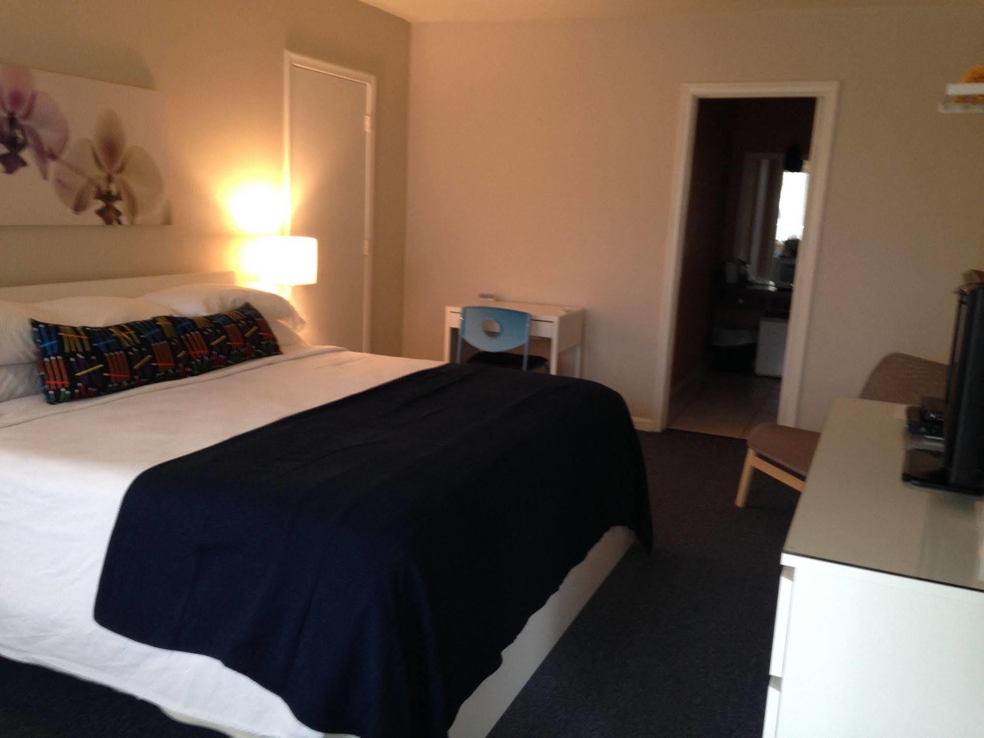 Cheston House - Clothing Optional All Male Guesthouse Fort Lauderdale Exterior photo
